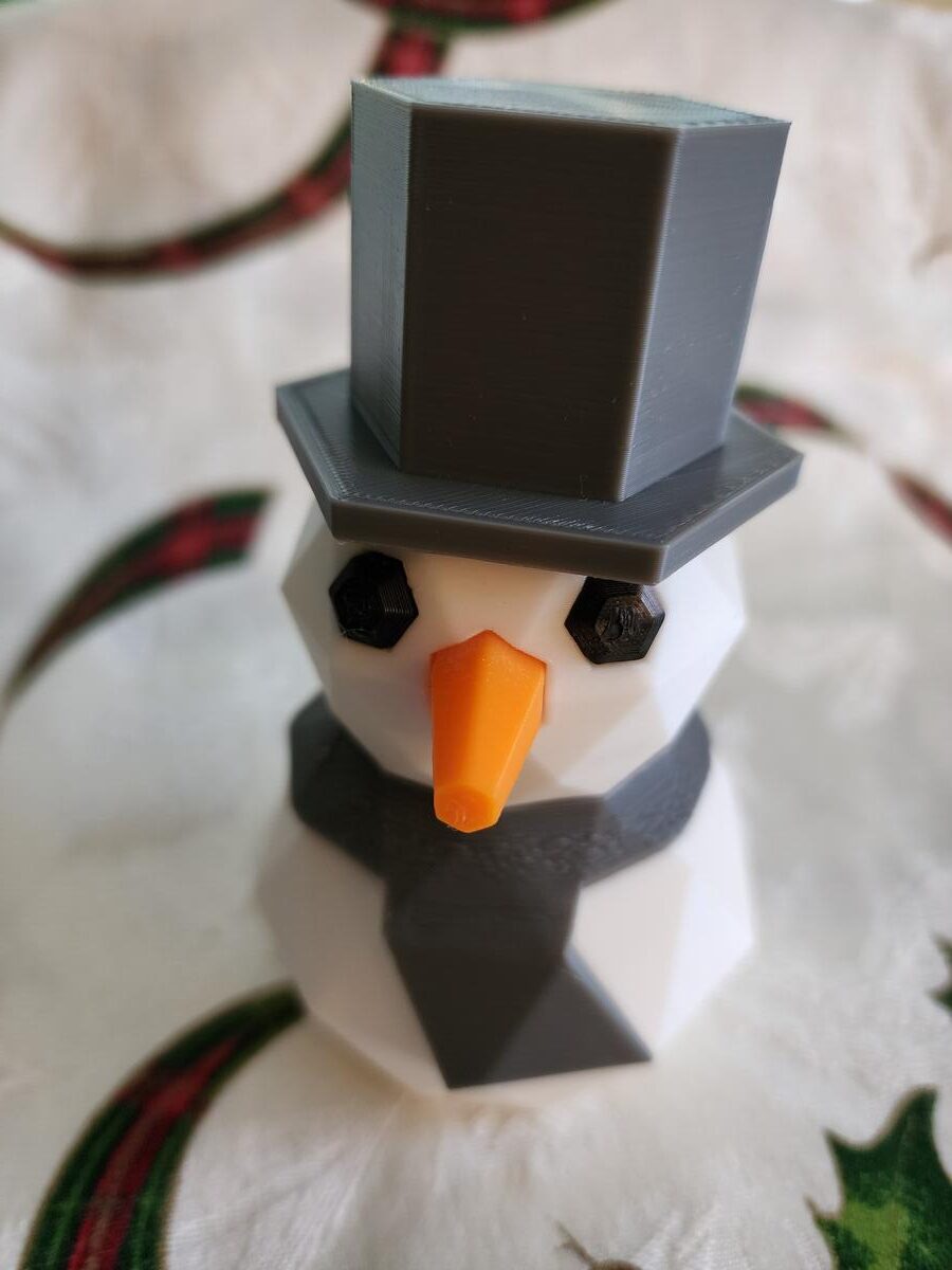 Here is the Grey version of our low poly penguin snowman.
